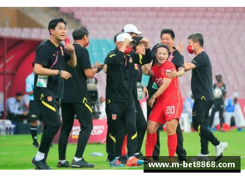 香港女足教练：领航球场的女性力量